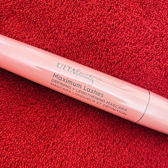 Ulta Beauty Maximum Lashes Mascara in Jet Black - Picture 3 of 8